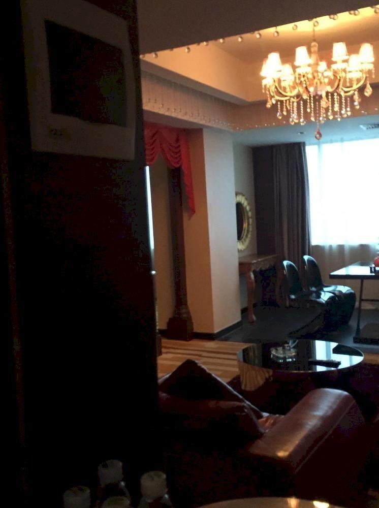 האיקו Huangma Holiday Hotel מראה חיצוני תמונה