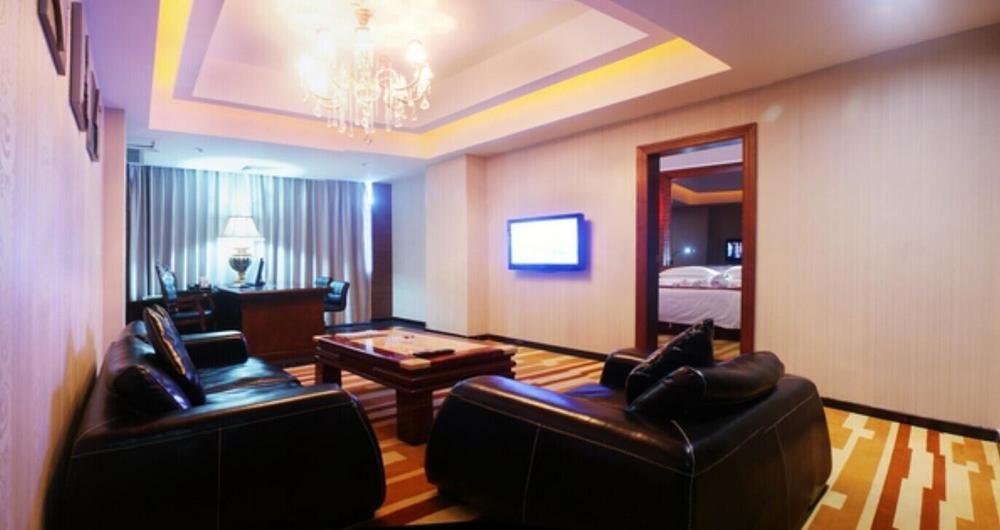 האיקו Huangma Holiday Hotel מראה חיצוני תמונה