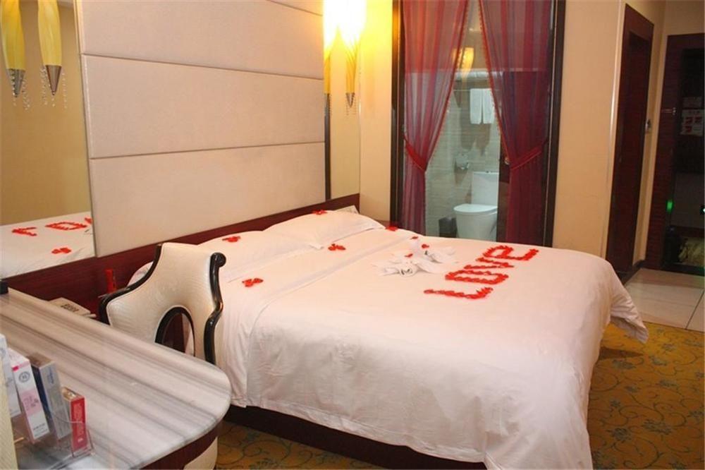 האיקו Huangma Holiday Hotel מראה חיצוני תמונה