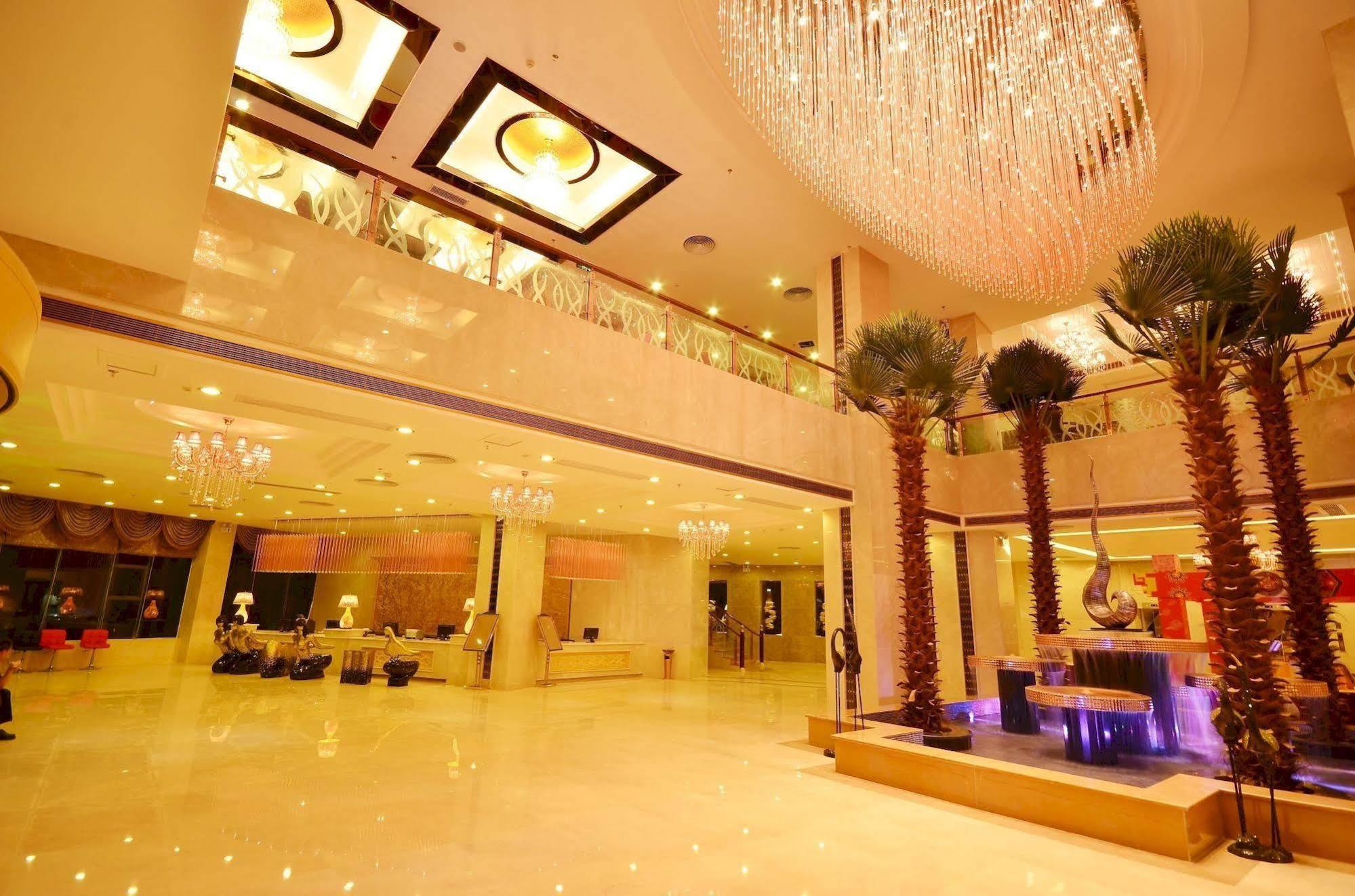 האיקו Huangma Holiday Hotel מראה חיצוני תמונה