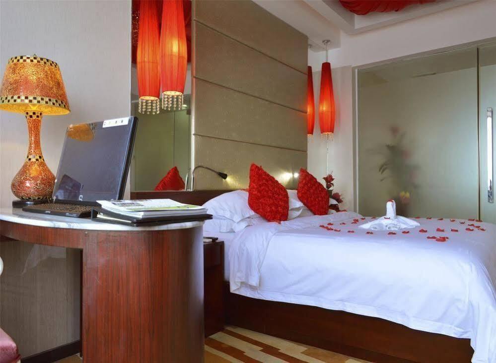 האיקו Huangma Holiday Hotel מראה חיצוני תמונה